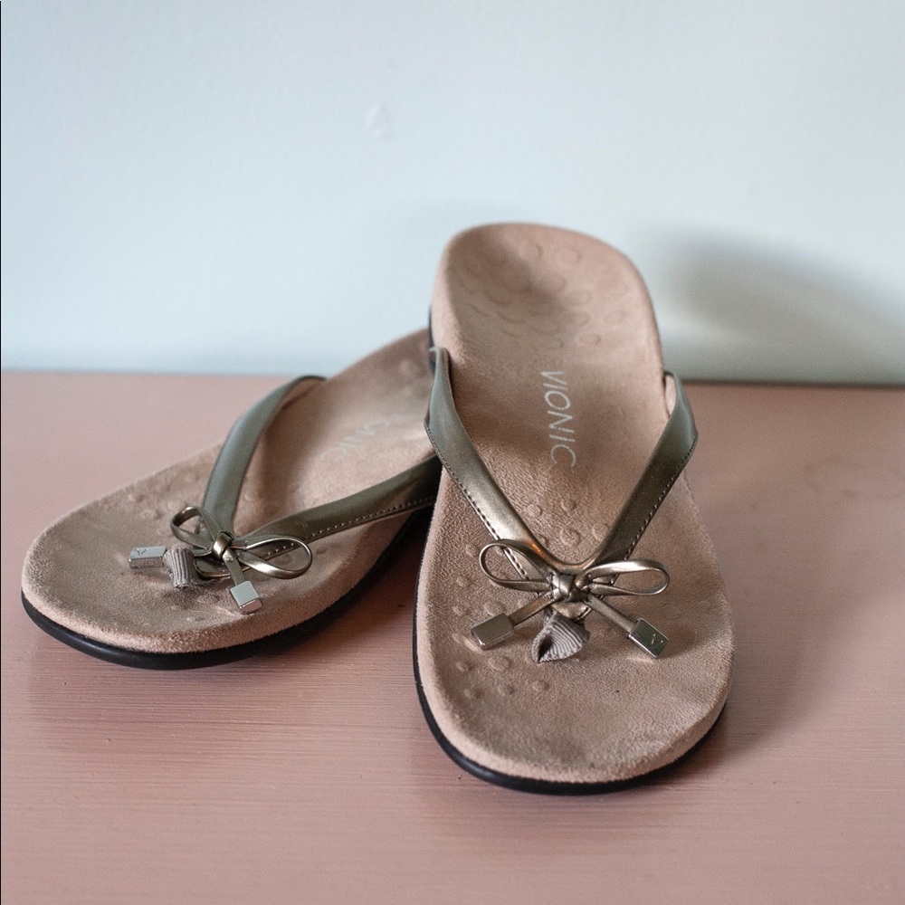Vionic Flip Flops